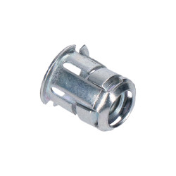 Nástrčná matica M6, hrúbka plechu: 0.7-4mm, pre otvor 10,1mm